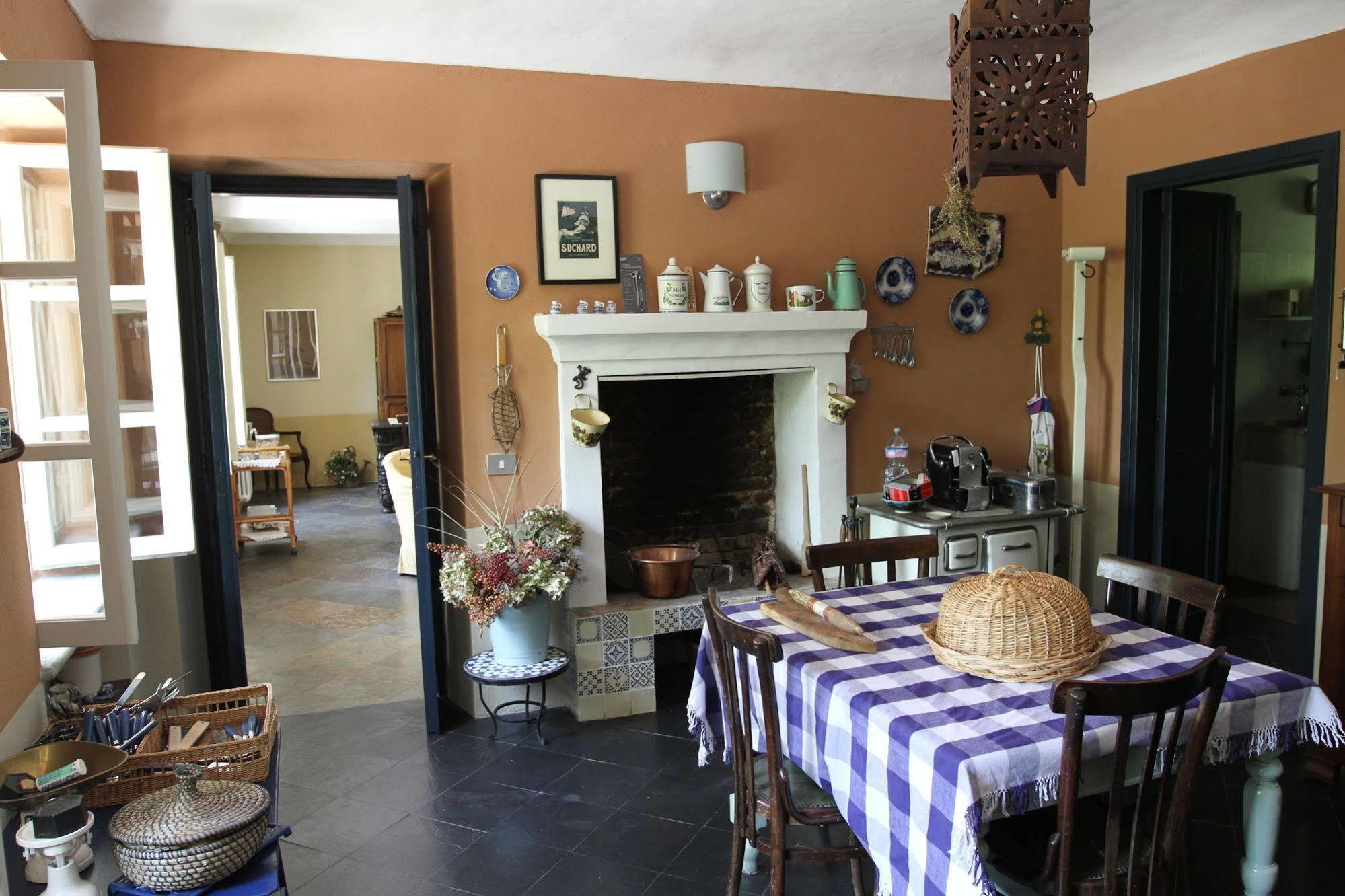 Sotto La Luna Bruna B&B Cocconato Exterior photo
